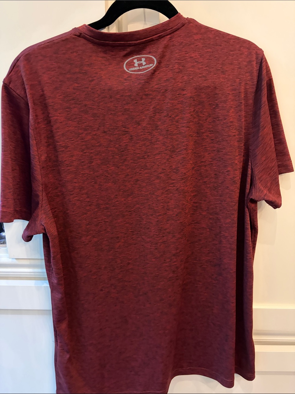 Under Armour Men's Heather Maroon V-Neck Performance Tee - Silver Logo - Picture 4 of 4